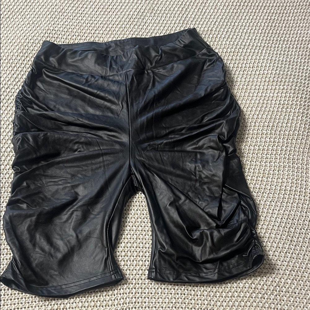 SHEIN Black Garment